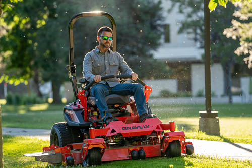 2021 Gravely Pro-Turn® ZX 60" Kawasaki® Zero-Turn Mower 991264 - Image 4